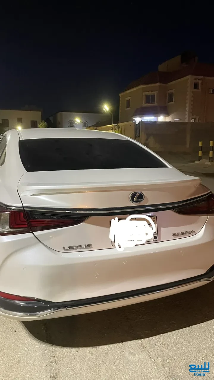 لكزس 2019