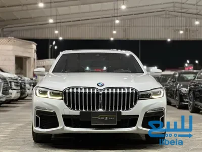 بي ام دبليو 730Li كت M موديل 2021 أبيض فل كامل - بانوراما