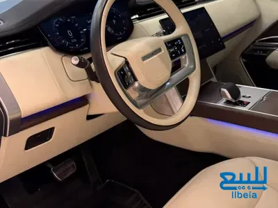 لاند روفر رينج روفر فوج اس اي 2025 رمادي غامق