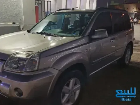نيسان اكستريل 2004 للبيع