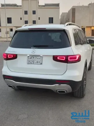 مرسيدس GLB 200d موديل 2023 ديزل للبيع