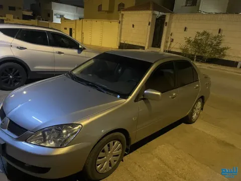 متاح سيارة لانسر 2009 للإيجار الشهري من المالك مباشر