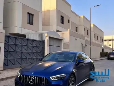 مرسيدس - بنز GT 63S موديل 2019 أزرق  - بحالة ممتازة