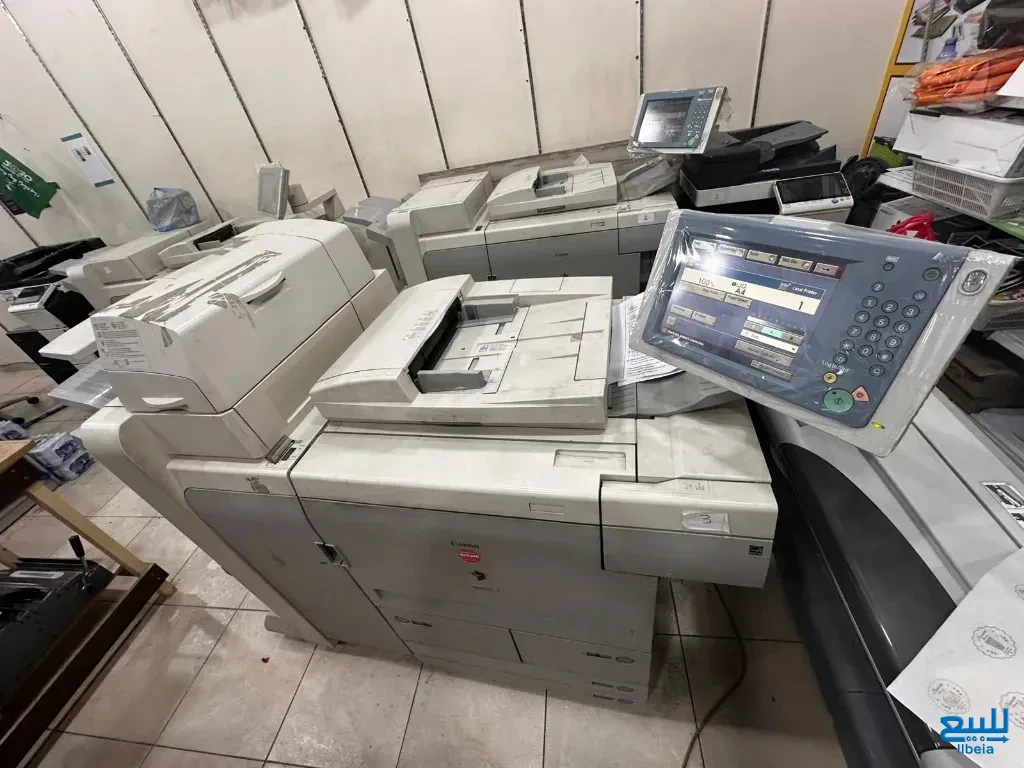 للبيع متوفر عدد 3 ألات تصوير من نوع كانون 7105